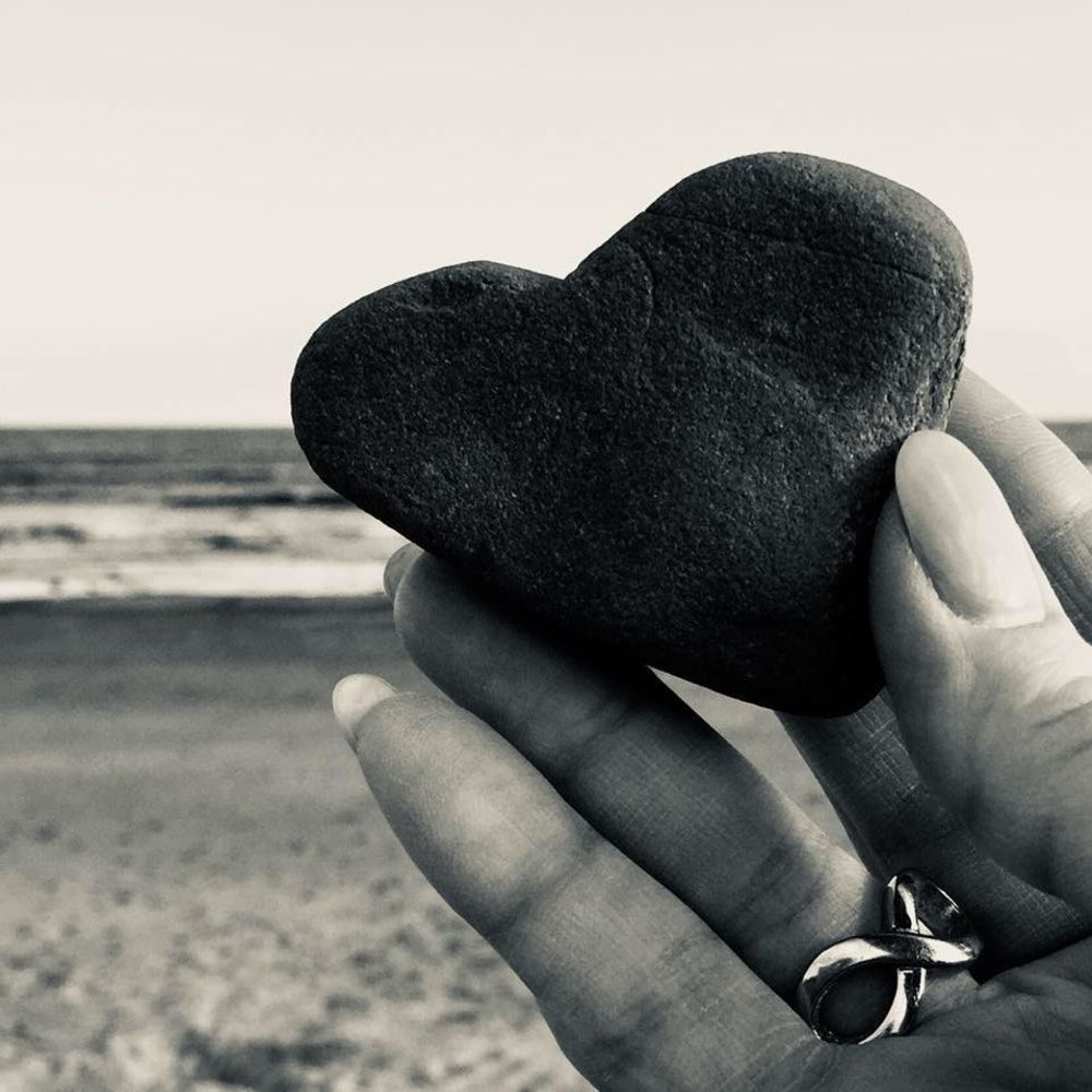 Meet your Posher, Bebe Satos.